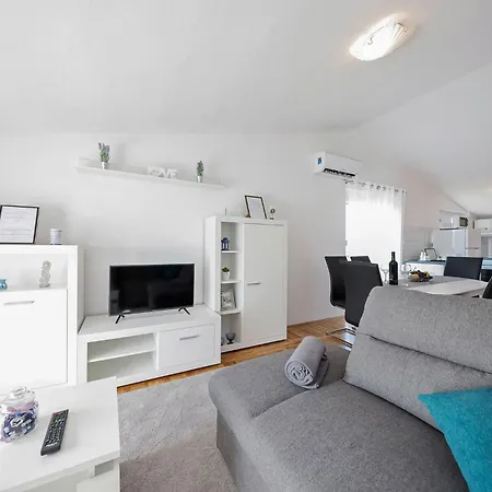 Infinity In - Nord-dalmatien فوديس