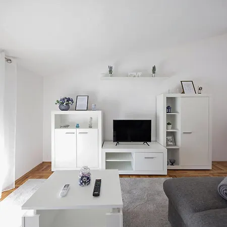 Infinity In - Nord-dalmatien 4*