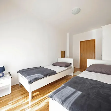 Infinity In - Nord-dalmatien بيت ضيافة 4*